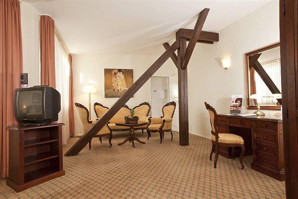 Henri Hotel Berlin Kurfuerstendamm Εξωτερικό φωτογραφία